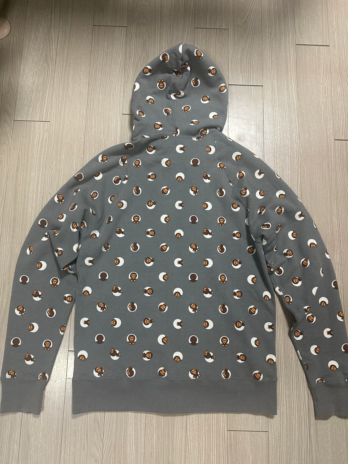 베이프 마일로 와글와글 후드집업 상품이미지2