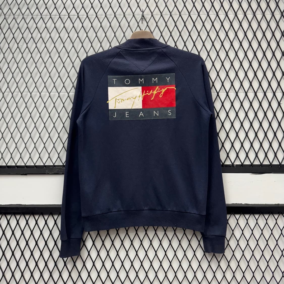 18F/W 타미힐피거 집업 자켓 헤리티지 플래그 금색 지퍼 디테일 네이비 상품이미지2