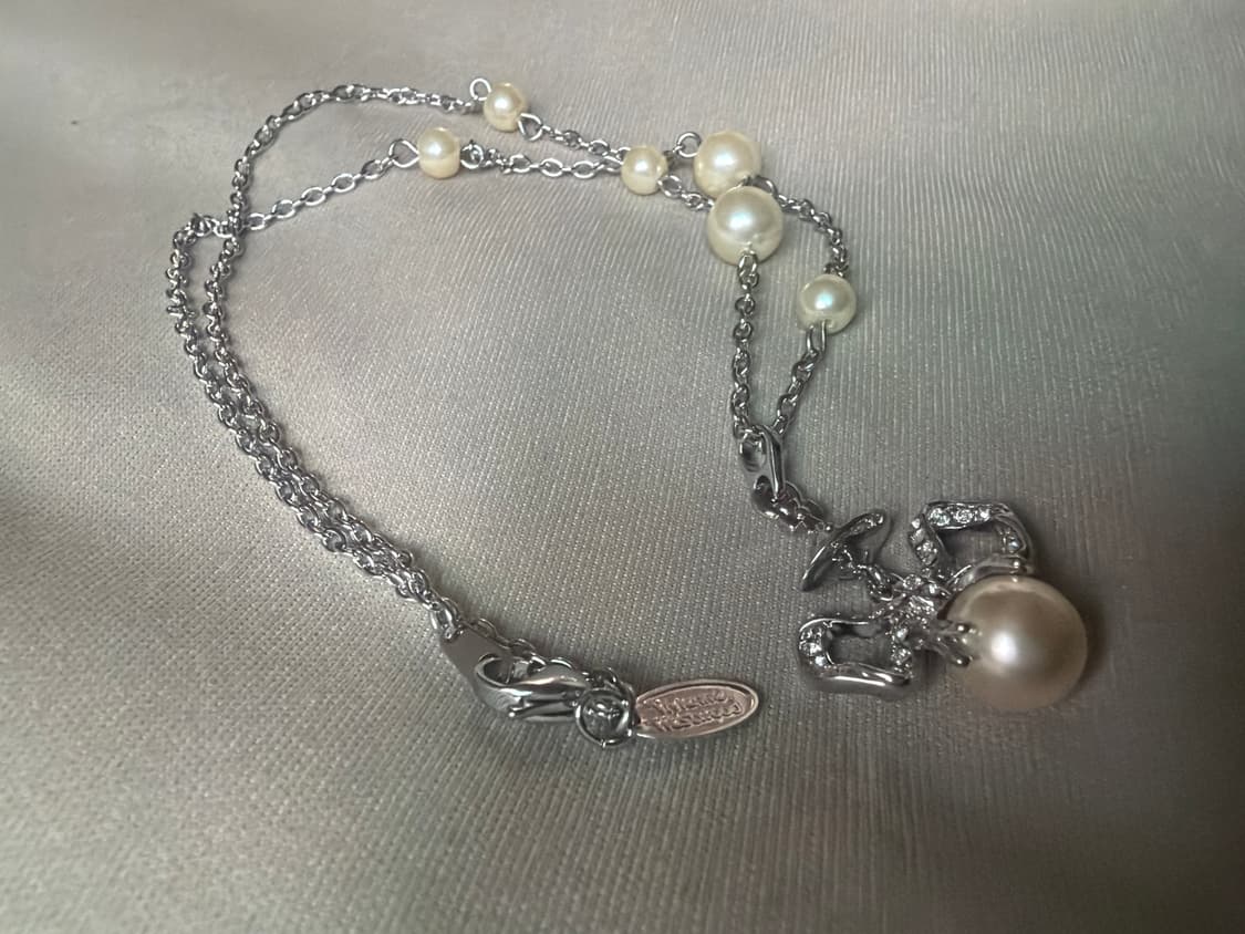 비비안웨스트우드 빈티지 펄드롭 리본ORB 네크리스 상품이미지3