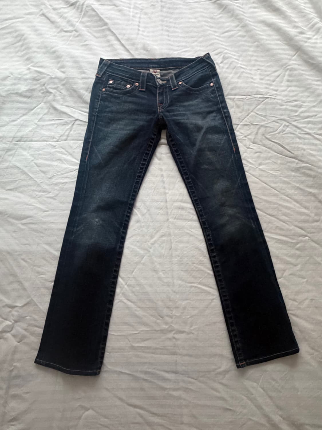 트루릴리전 로우라이즈 워싱 부츠컷 데님 청바지 상품이미지1