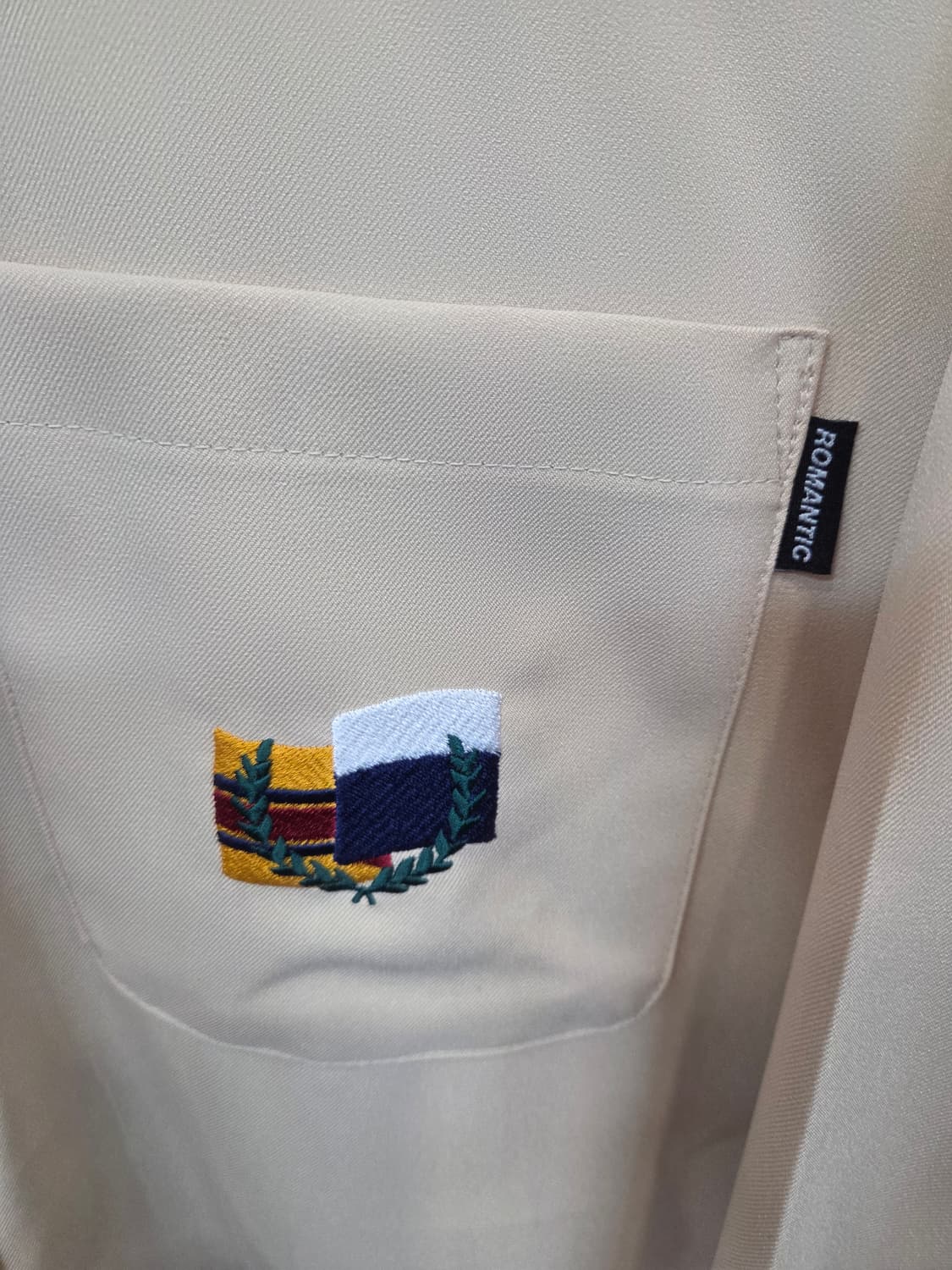 로맨틱크라운 포켓자수 옆트임 오버핏 셔츠긴팔 L 상품이미지4