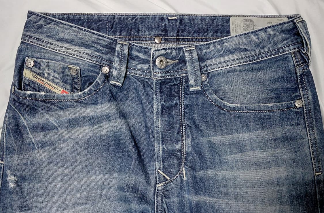 [W26] 디젤 라키(Larkee) 0859Y 레귤러 스트레이트 데님 상품이미지3