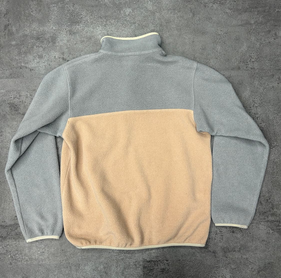 파타고니아 신칠라 플리스 풀오버 회색/베이지 상품이미지5