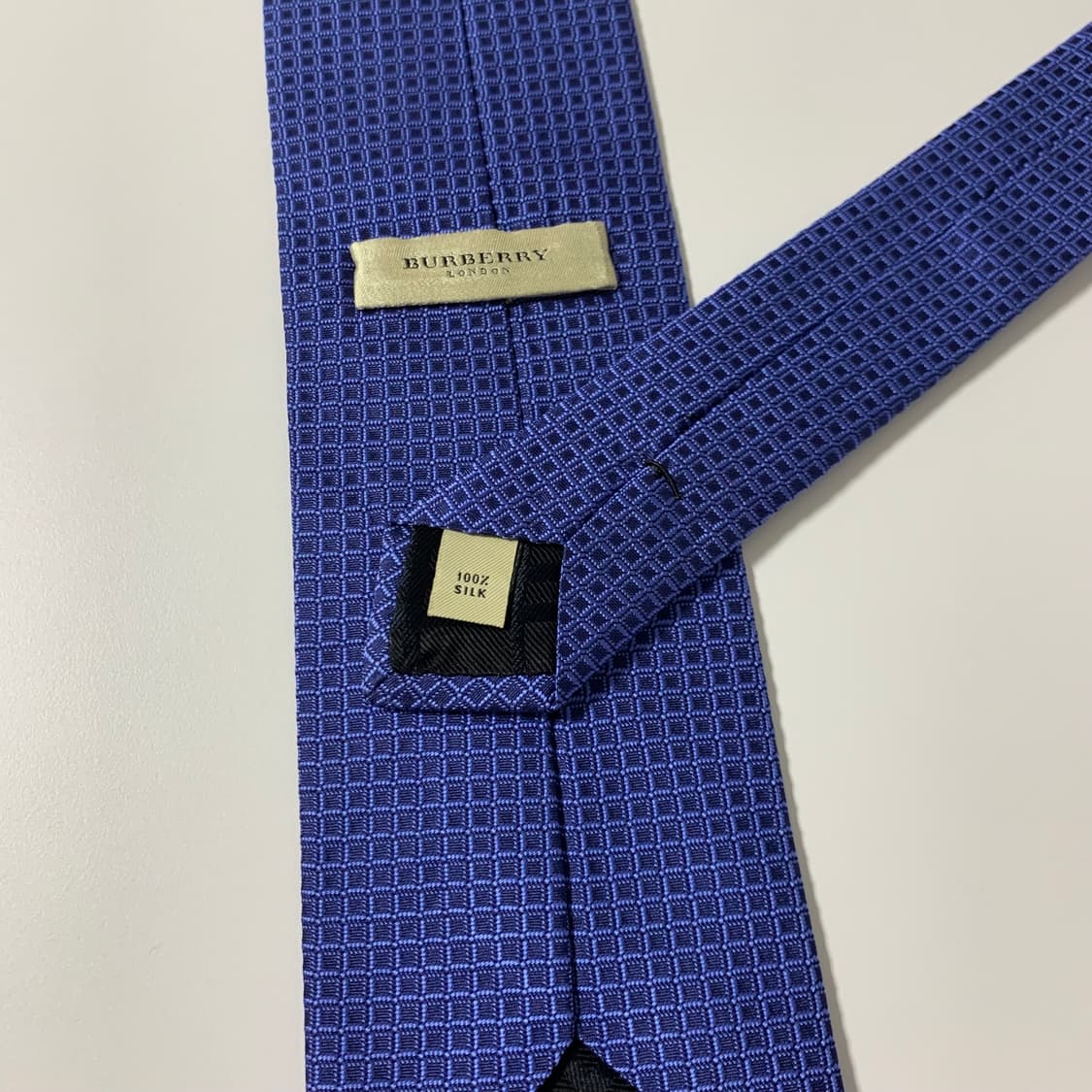 버버리(BURBERRY) 신형라벨 명품넥타이 A-A+등급 8.8cm 상품이미지6