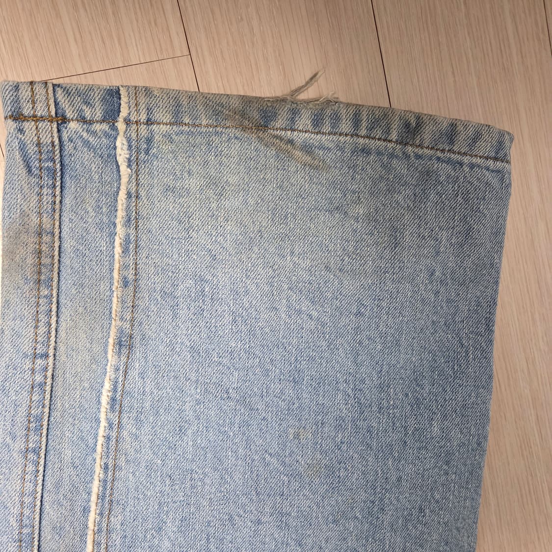 컷오프 패널드 데님 팬츠 (라이트블루) 상품이미지4