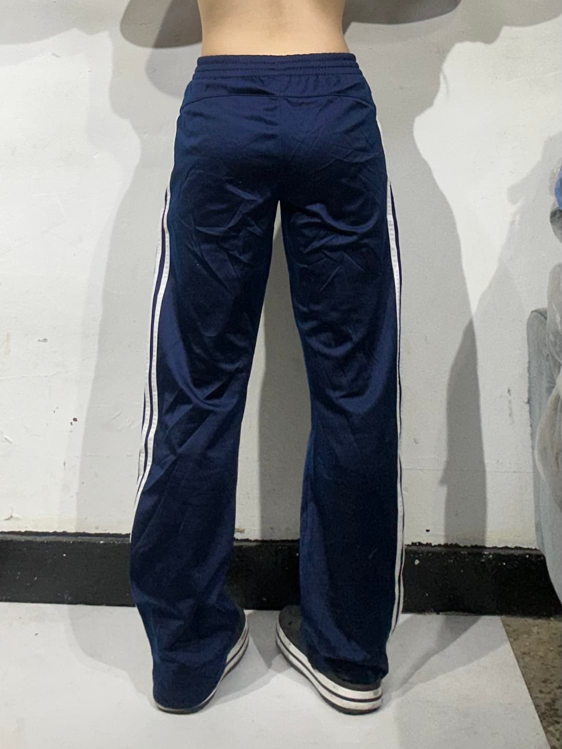 아디다스 네이비 화이트 삼선 부츠컷 와이드 팬츠 L 상품이미지3