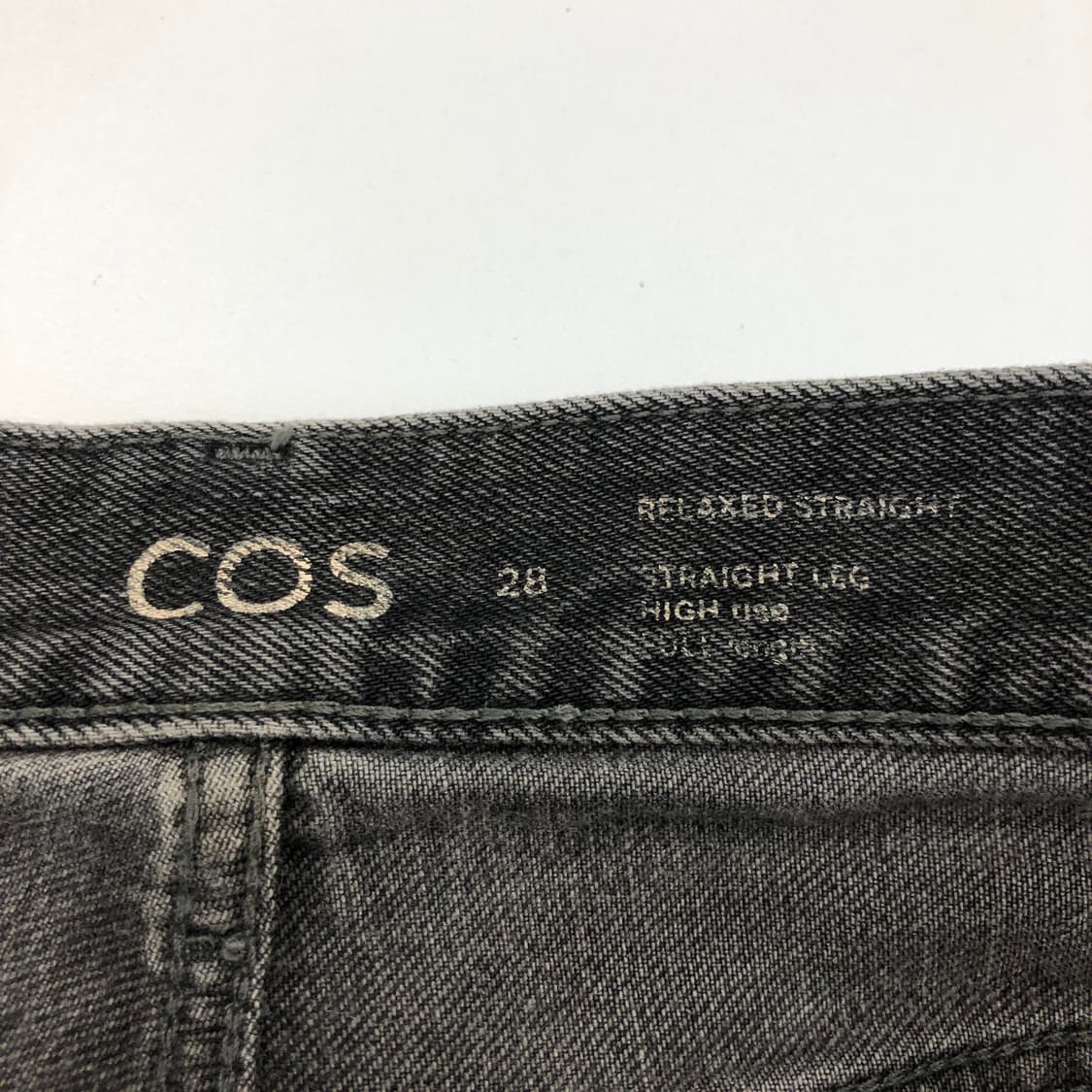 COS 코스 릴렉시드 스트레이트 흑청데님 28 인치 상품이미지5