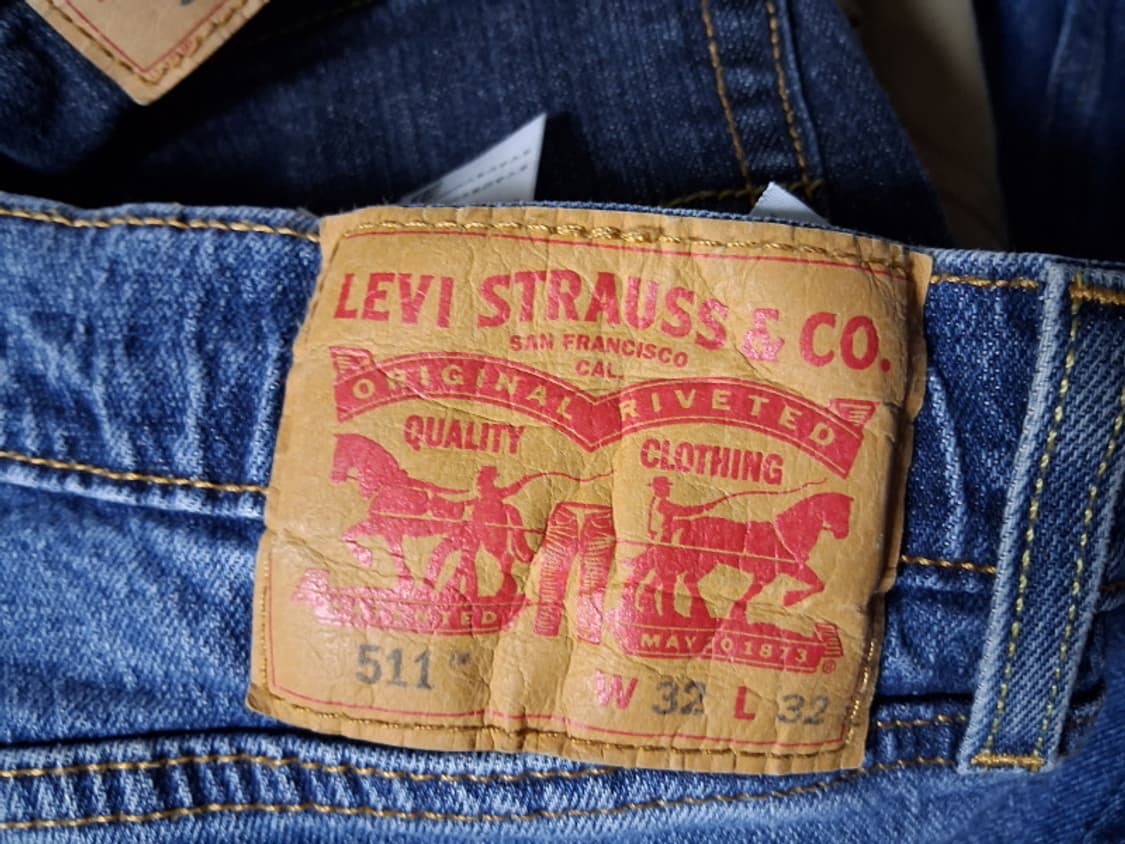 리바이스 511   슬림핏 연청청바지 남성32인치
원산지 베트남제조 국내 상품이미지9