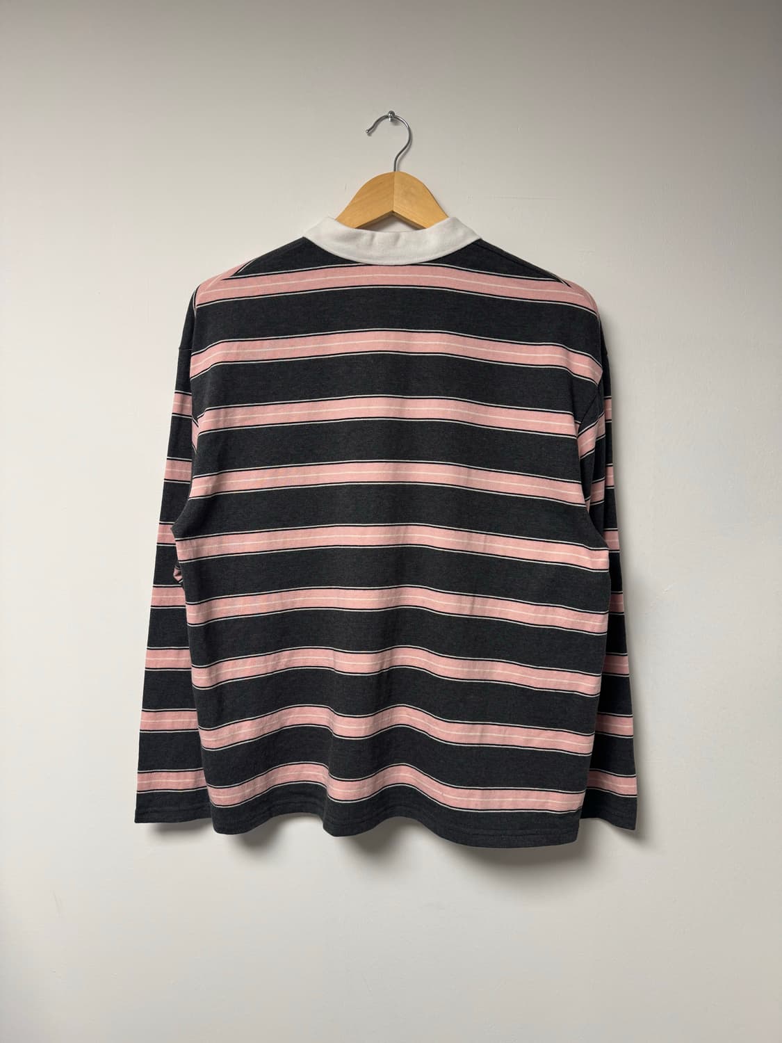틸아이다이 스트라이프 챠콜 핑크 카라 럭비티 롱 슬리브 긴팔 티셔츠 M 상품이미지10