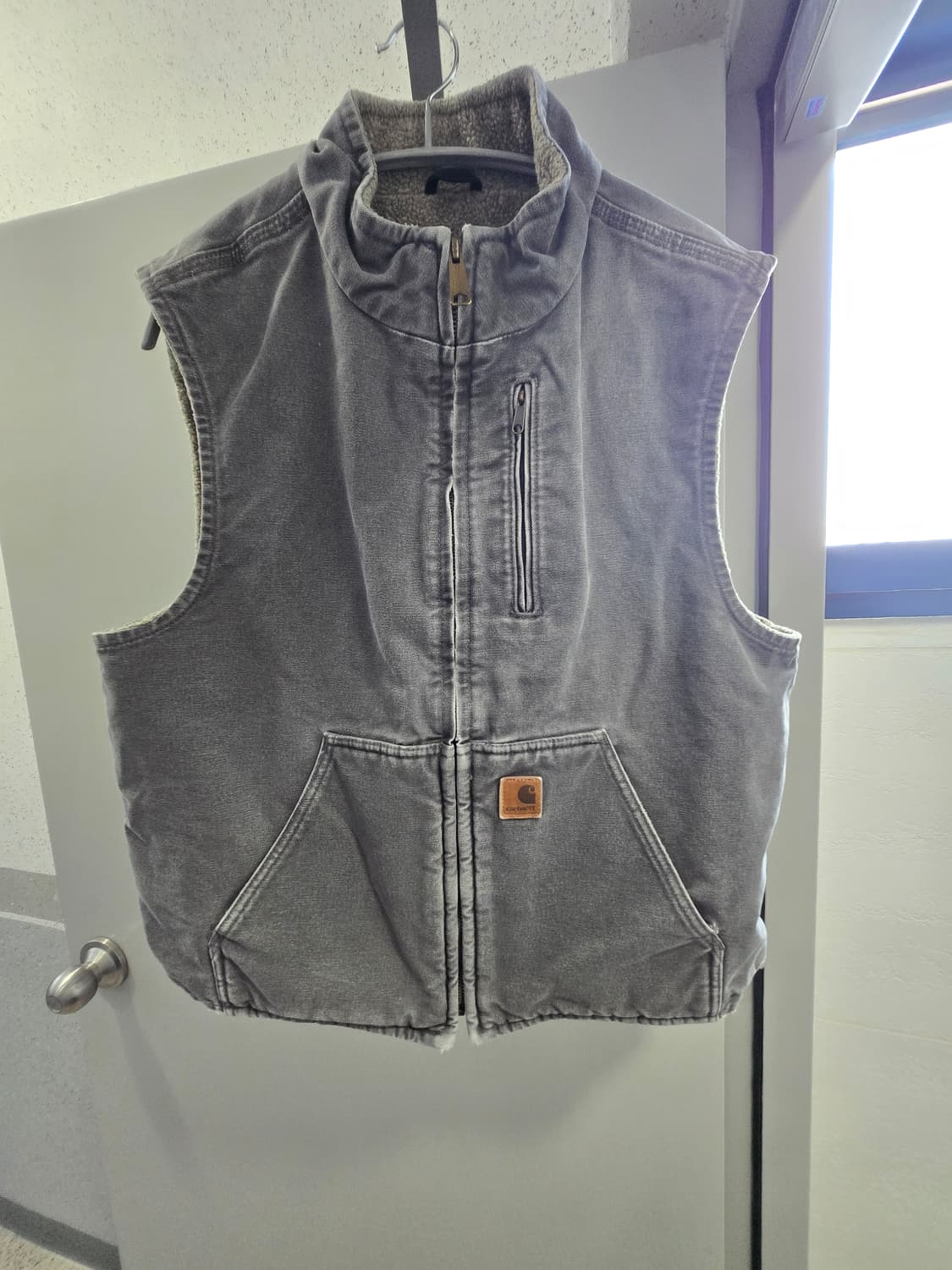 칼하트 베스트 V33 샌드스톤 캔버스 GVL 상품이미지2