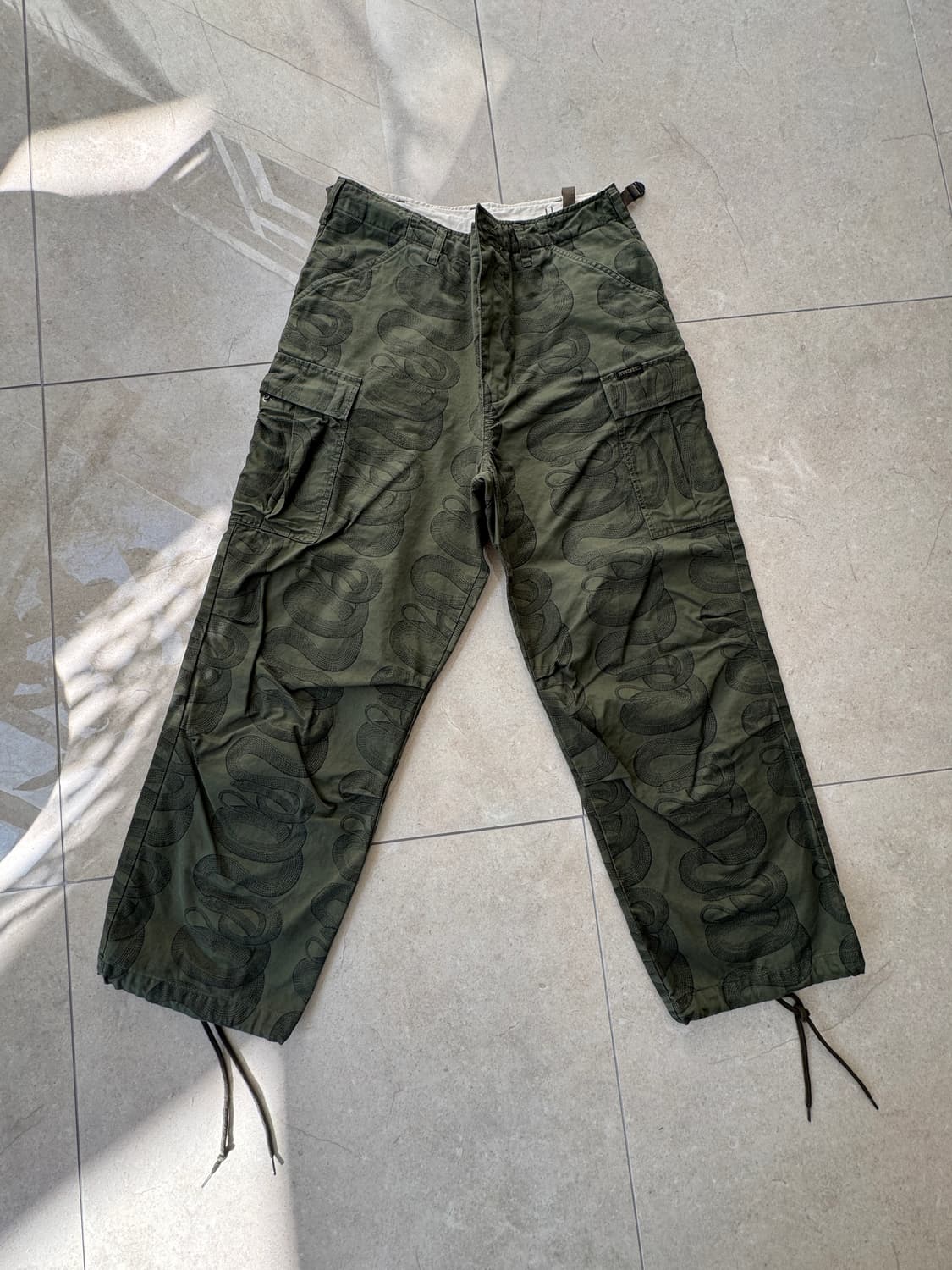 Hysteric Glamour 스네이크 패턴 카고 팬츠 상품이미지1