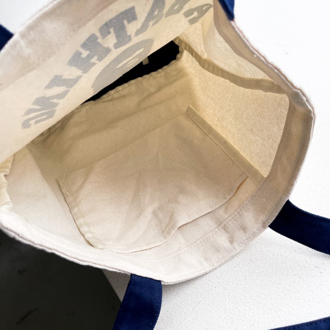 베이프 컬리지 로고 토트백 (부록) 상품이미지4