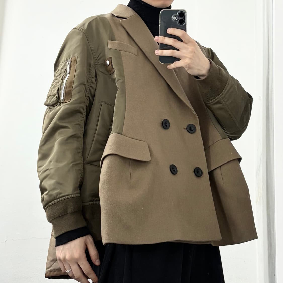 사카이 24FW 울 멜튼 나일론 트윌 퀼티드 코트 상품이미지4