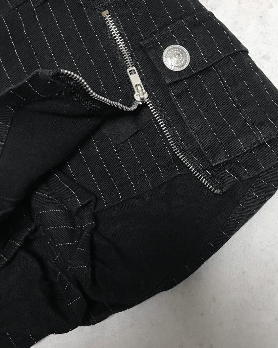 dig deep stripe b♡tton shorts 상품이미지5