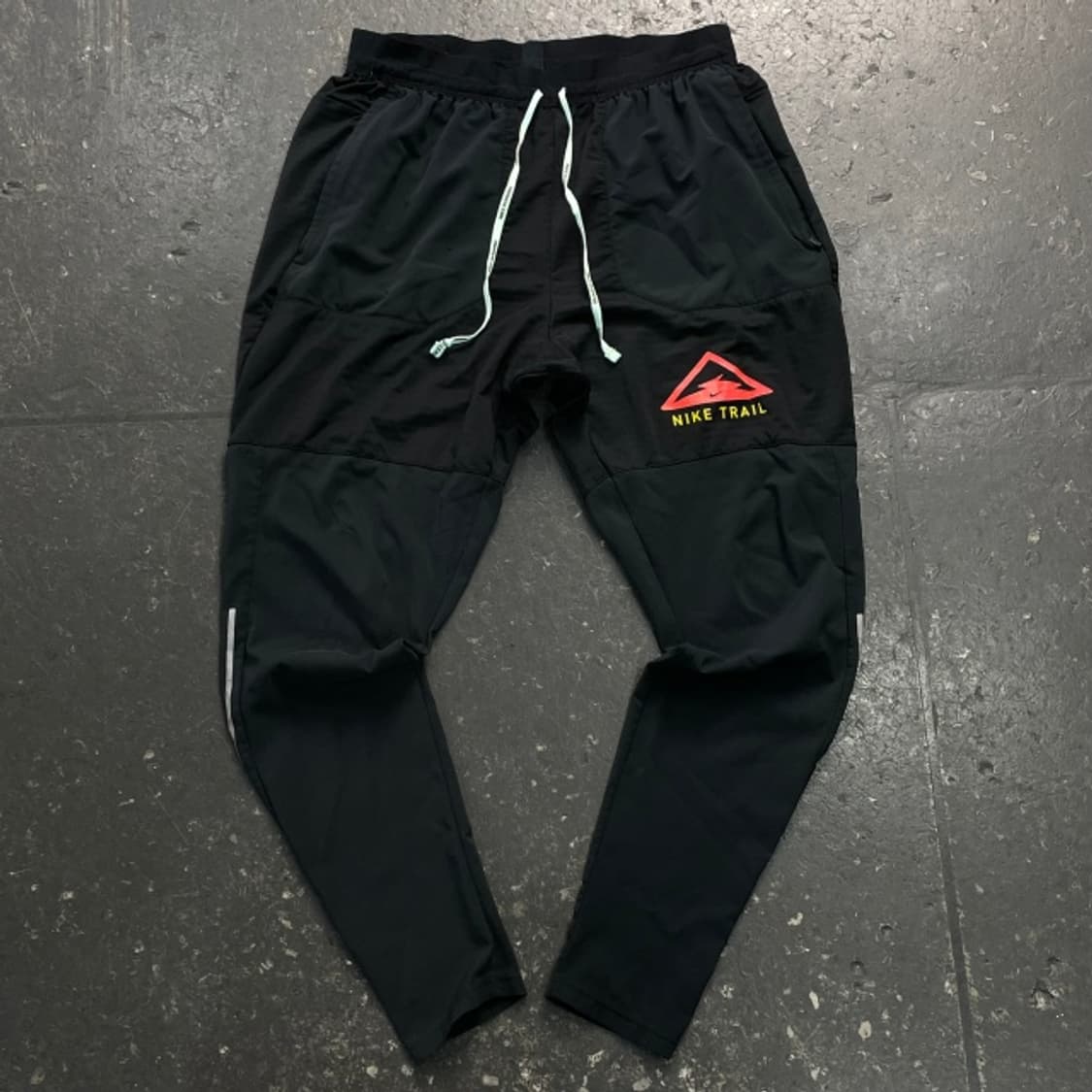 100 나이키 트레일 페놈 팬츠 상품이미지1
