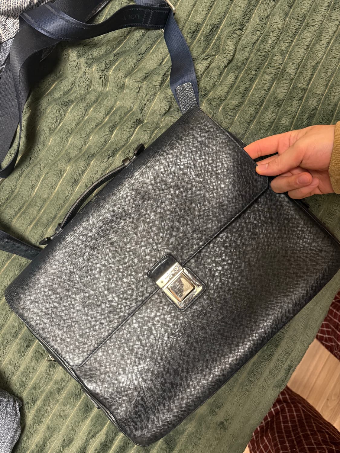 루이비통 바실리 타이가 서류가방 떨이 상품이미지7