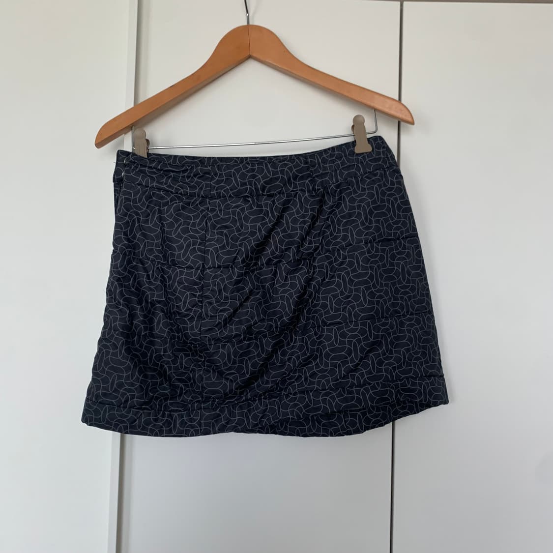 마운틴하드웨어 패딩 미니스커트 28 사이즈 상품이미지2