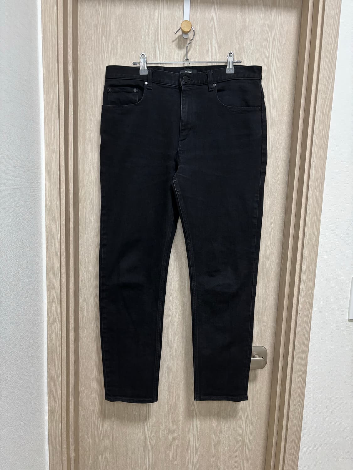 띠어리 헤이더 데님팬츠 32" / 서지블랙 상품이미지1