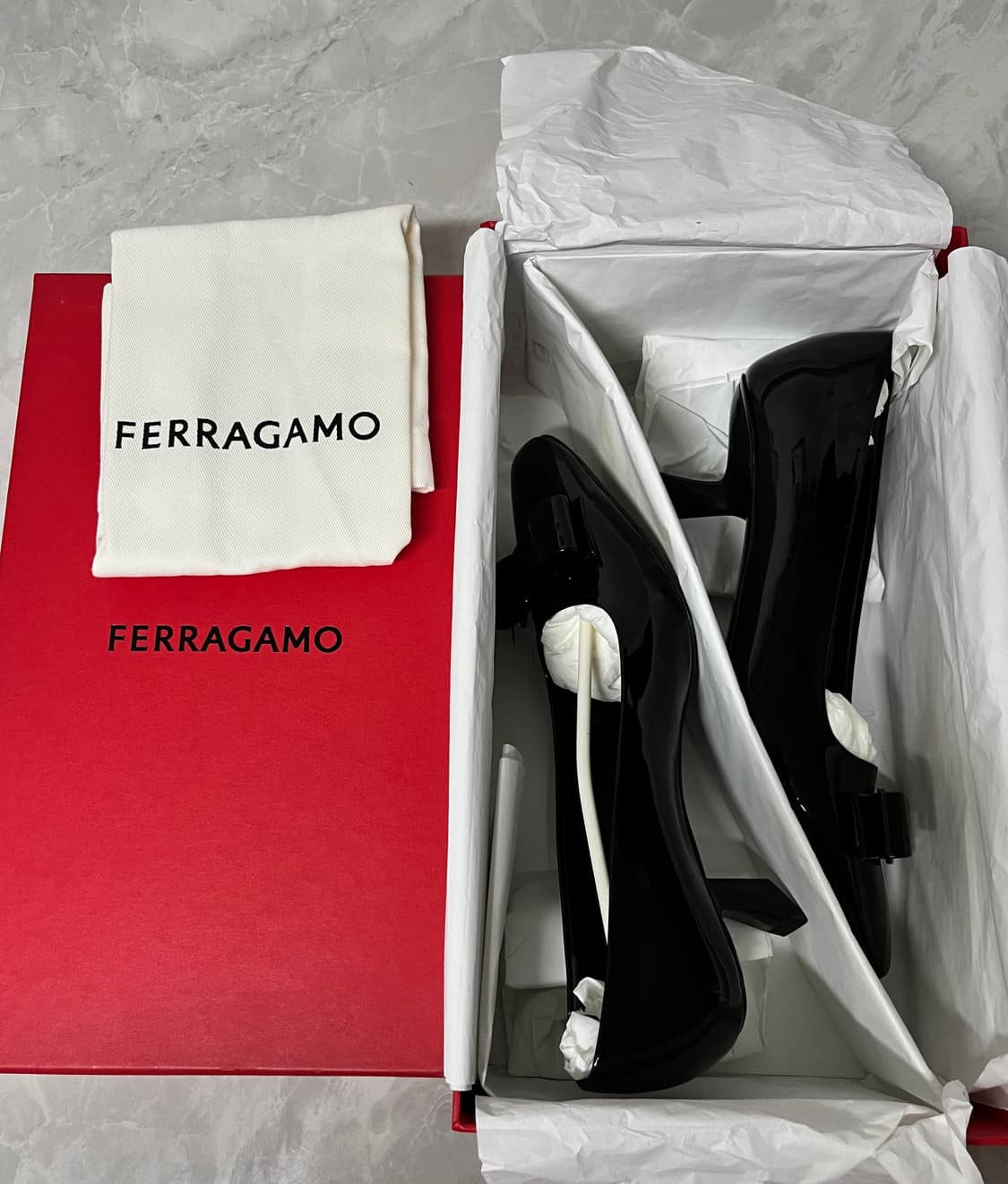 새상품) 페라가모 바라 펌프스 블랙 5사이즈 상품이미지6