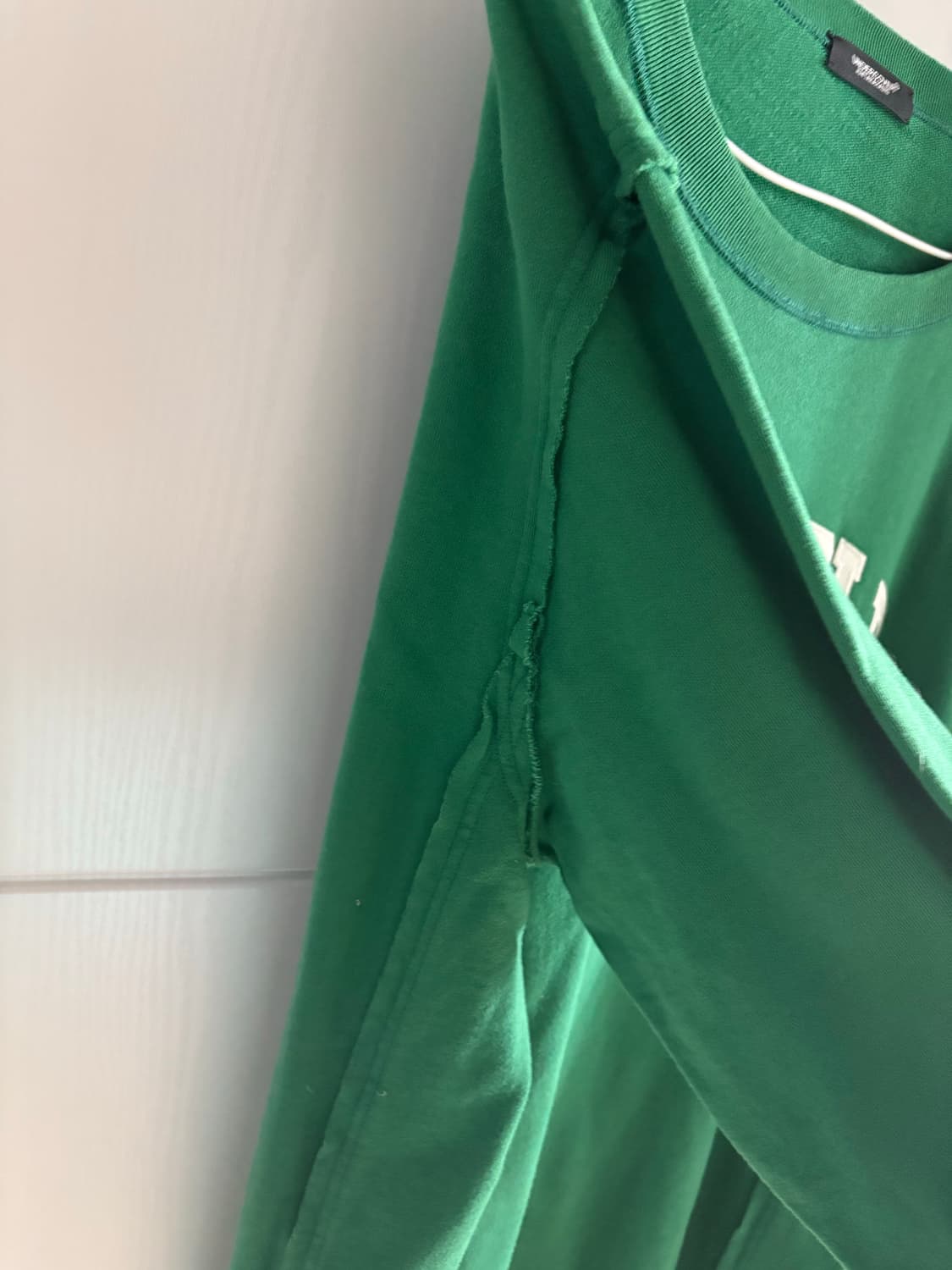 UNDERCOVER PSYWORLD 그린 맨투맨 언더커버:) 상품이미지3