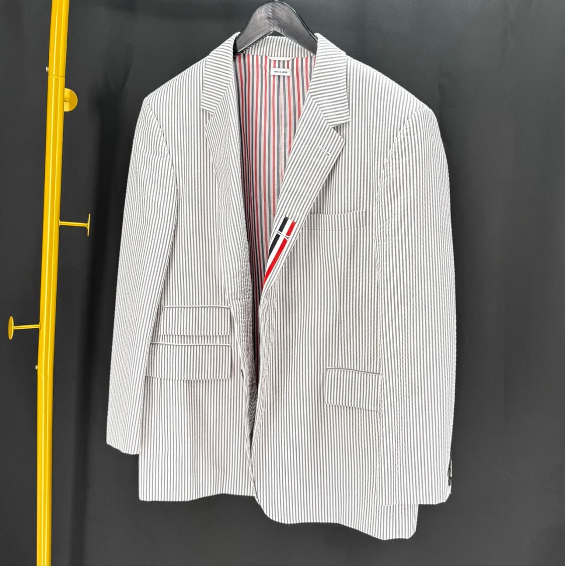 [4사이즈] 톰브라운 스트라이프 시어서커 블레이저 (MJC328E) 상품이미지1