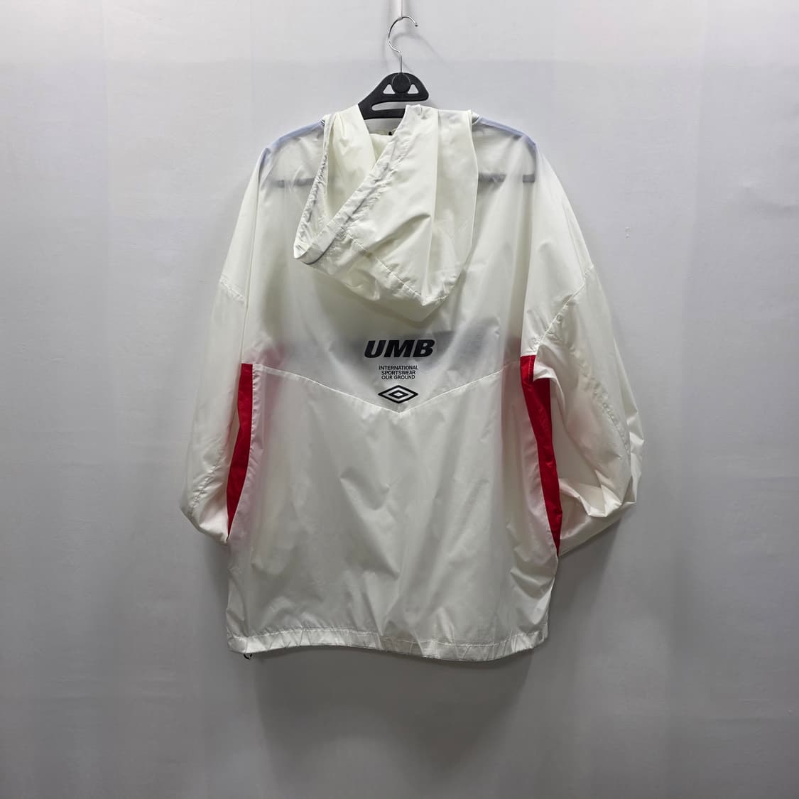 0810 엄브로 화이트/레드 바람막이 아노락105 상품이미지2