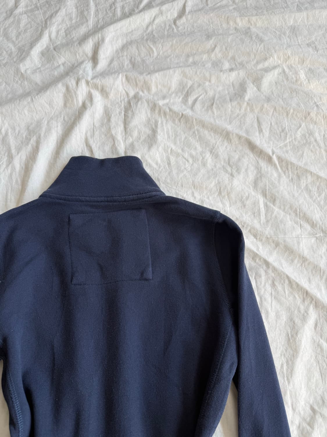 네이비 아베크롬비 y2k 2000’s 세미크롭 딱붙 투웨이집업 상품이미지7