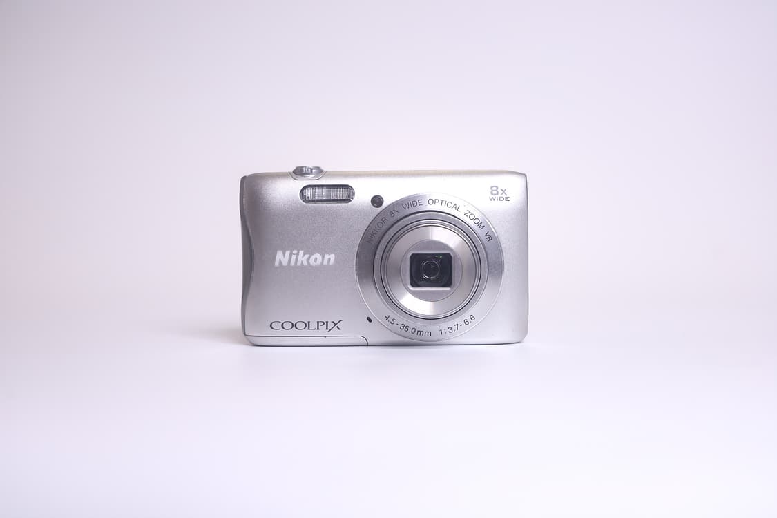 니콘 쿨픽스 S3700 실버 상품이미지1