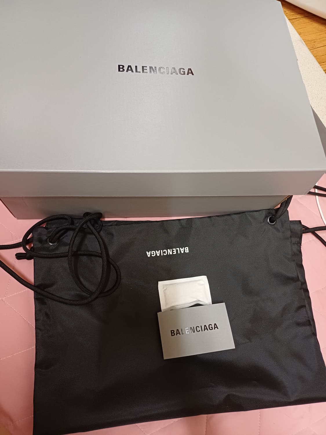 발렌시아가 뉴러너 37 급처 상품이미지8