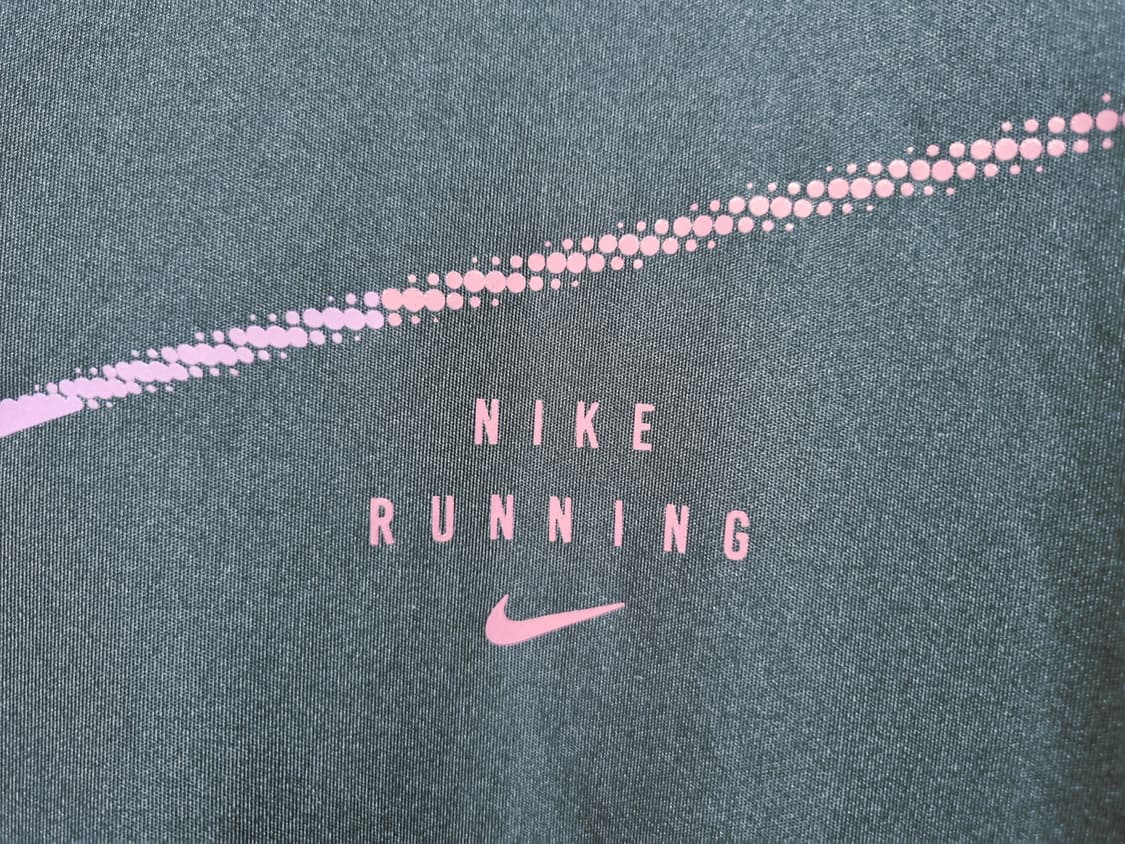 남성 나이키 러닝 드라이핏 런 디비전 기능성 반팔 티 티셔츠 검정 러닝복 상품이미지8