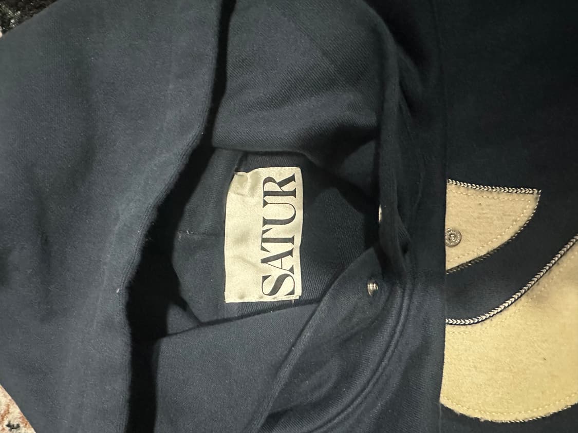SATUR 새터 리벳 아플리케 포켓 후드 네이비 M 상품이미지2