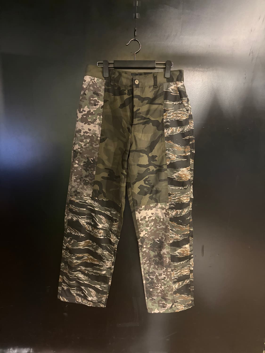 아조바이아조 카모플라쥬 믹스팬츠 상품이미지1