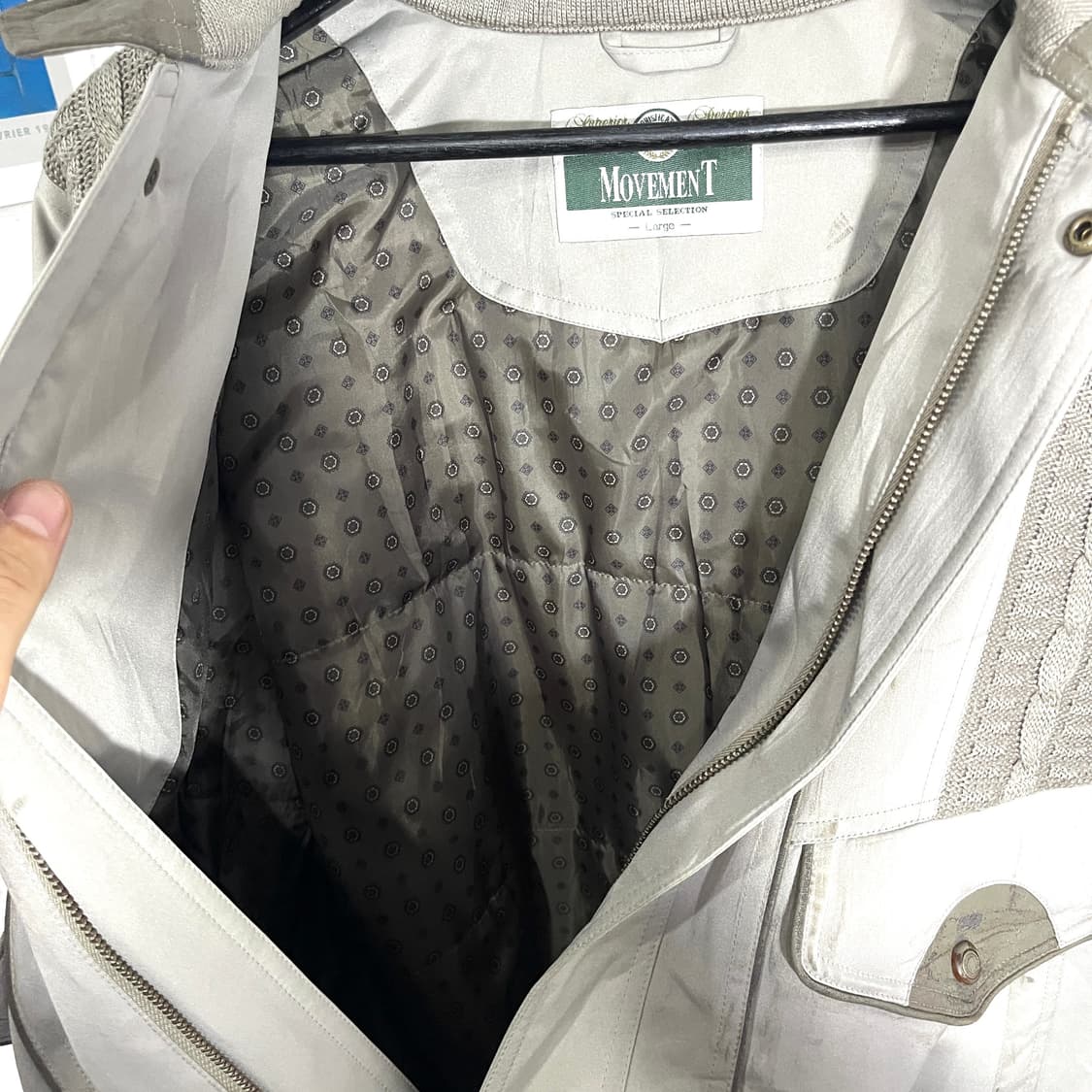 무브먼트 디테일 봄버 자켓 상품이미지4