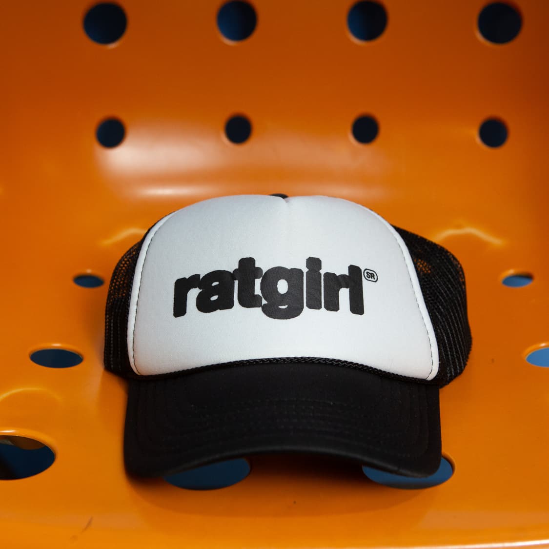 Stray rats ratgirl 블랙 트러커 캡 상품이미지2