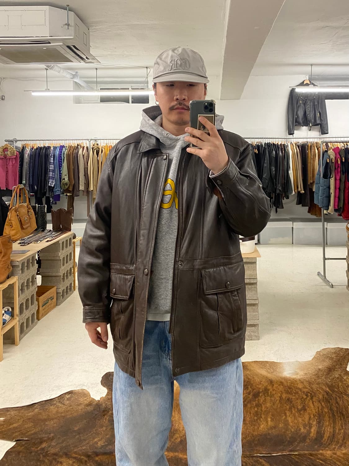 VTG leather padding coat 빈티지 레더 패딩 코트 상품이미지10