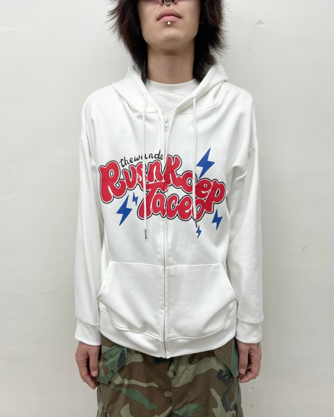 Red lettering white cutie hooded zip-up 상품이미지3
