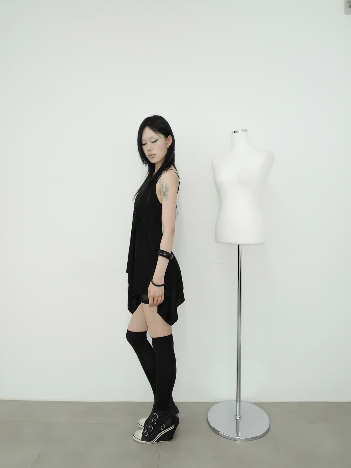 Layered Halterneck Handkerchief Dress 상품이미지2