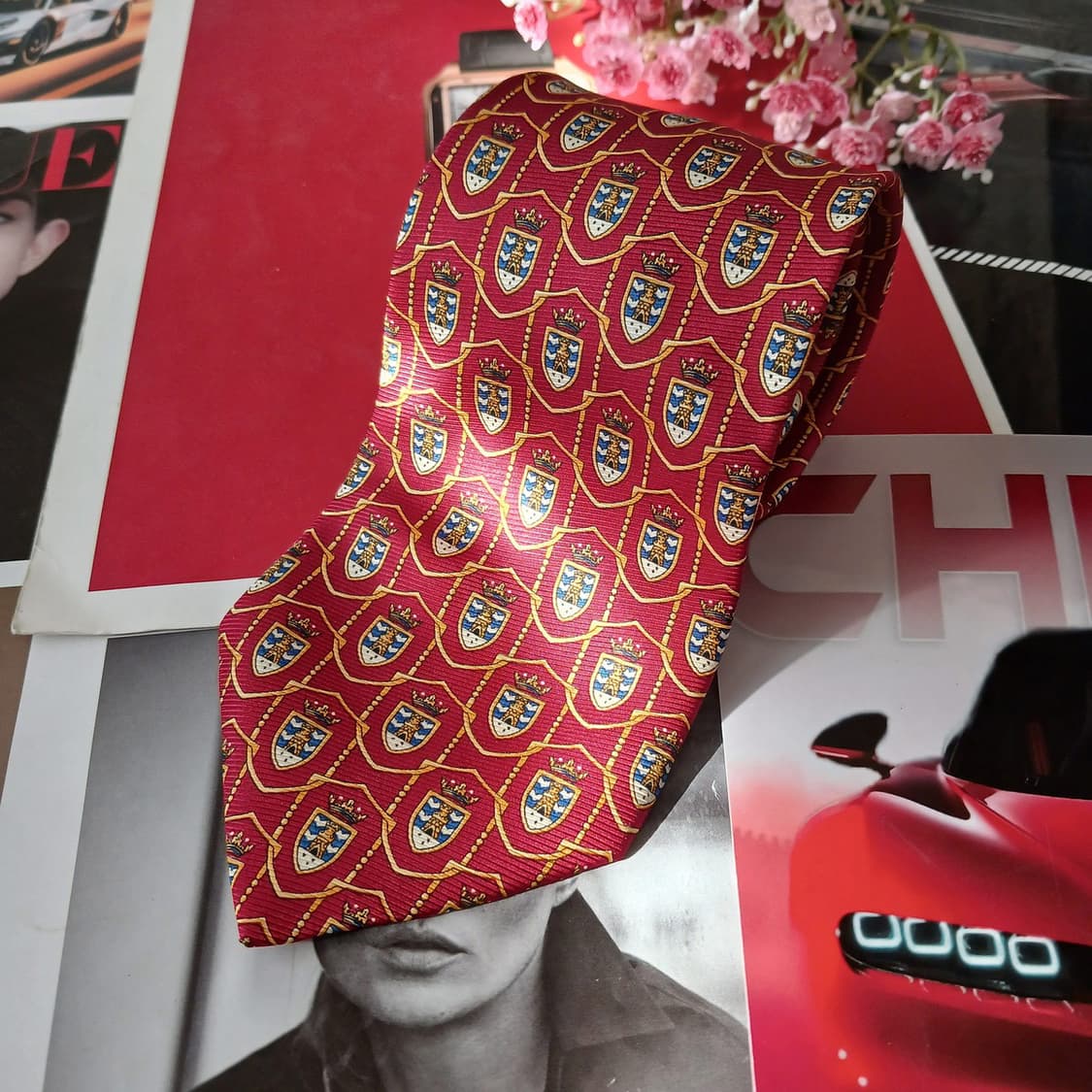 베르나르 실크 레드 크라운&문장 넥타이 9.3cm A+등급 A19096
 상품이미지1