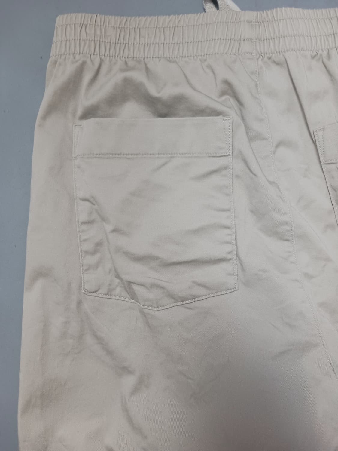 [M] 유니클로 스트레치 이지 앵클 팬츠 베이지 상품이미지7