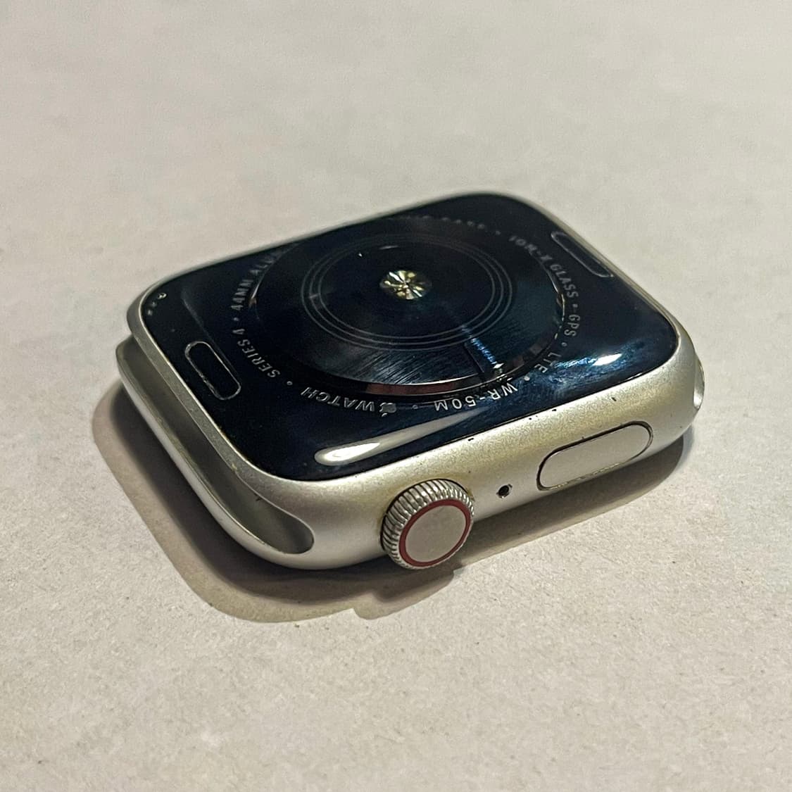 애플워치 4 셀룰러+GPS 44mm 실버 모델 A급 상품이미지6