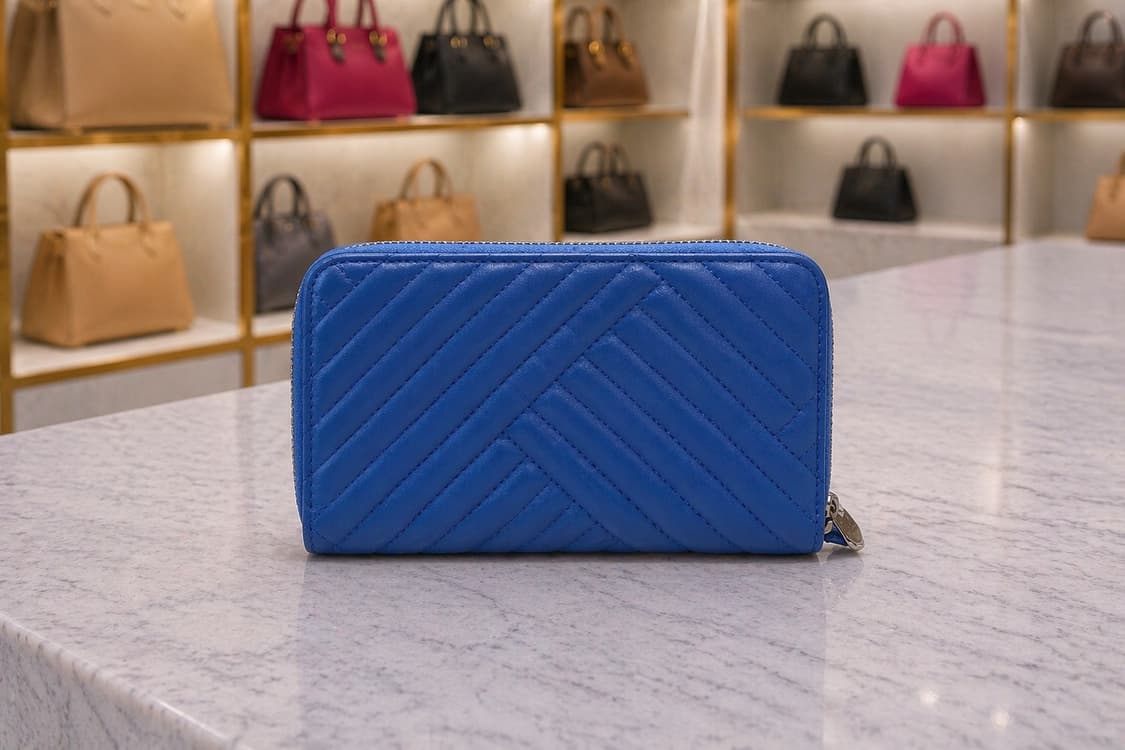 [A급] 샤넬 쉐브론 지퍼 장지갑 판매합니다!!! 상품이미지2