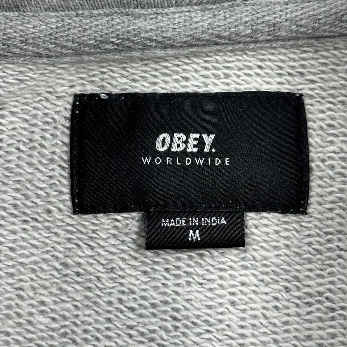 오베이 레터링 하프집업 그레이 맨투맨 (실측 L) 상품이미지6