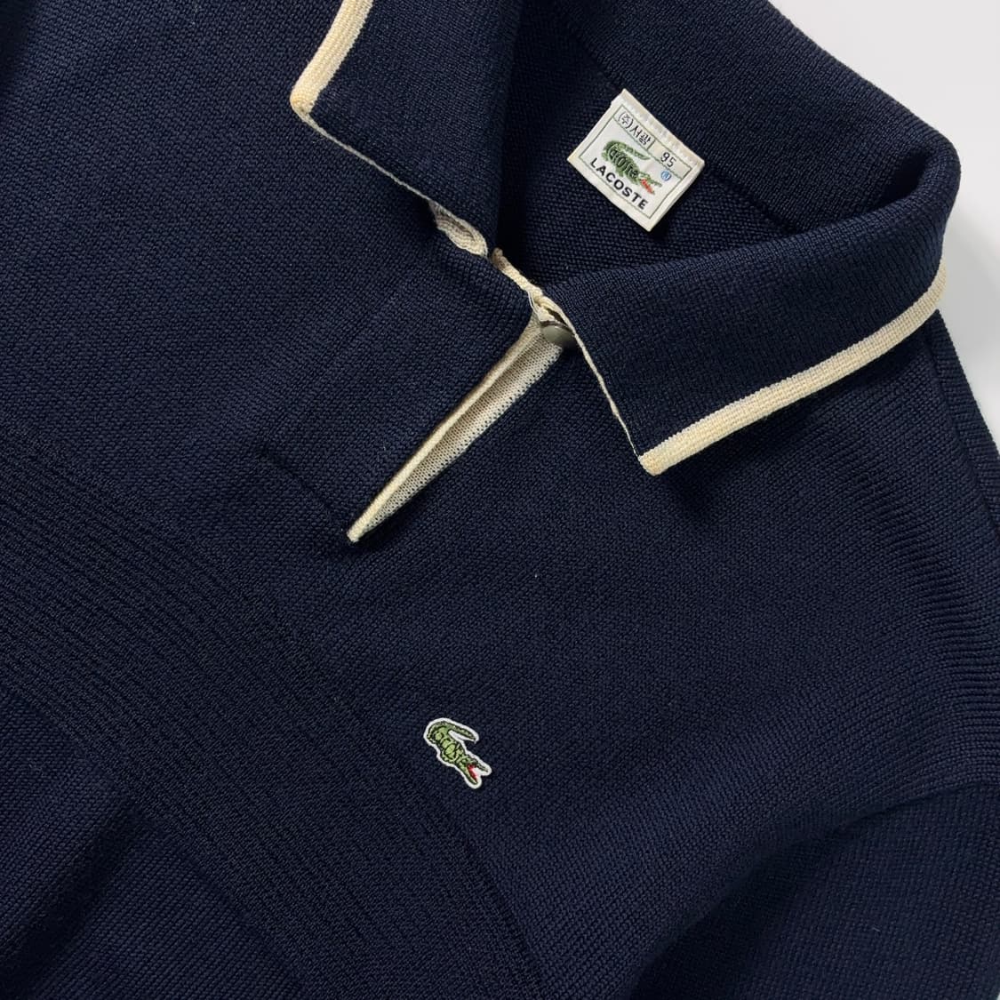 Lacoste  라코스테 자수 울 네이비 카라넥 니트  상품이미지3