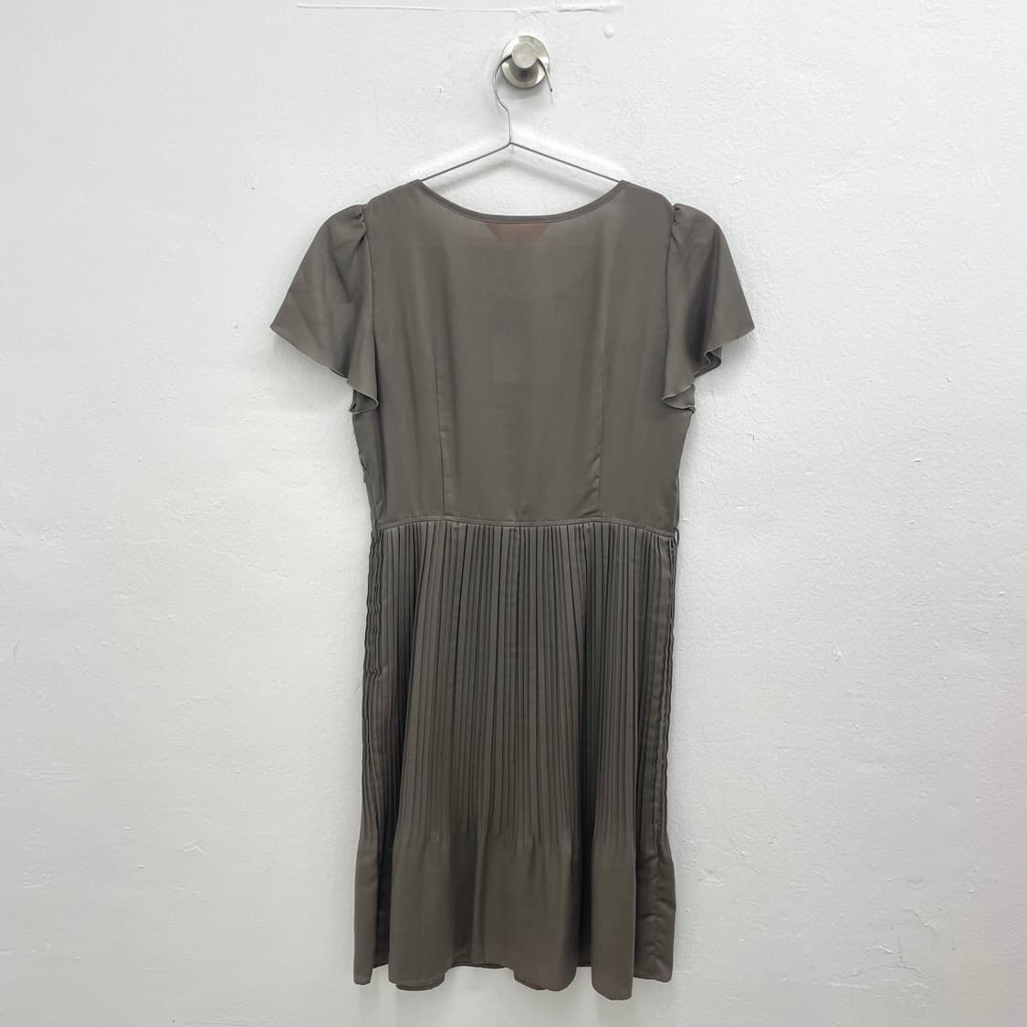 Mocha Ruffle Pleats Dress 상품이미지2