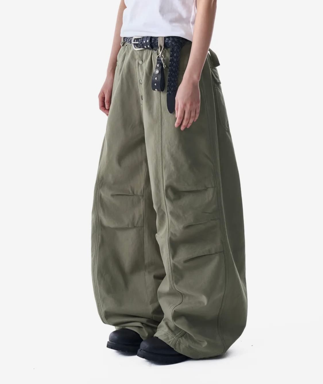 아캄 Knee Pin-tuck Studded Cotton Pants (K 상품이미지1