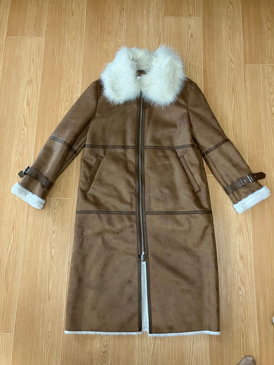 Mustang fur long coat  상품이미지1