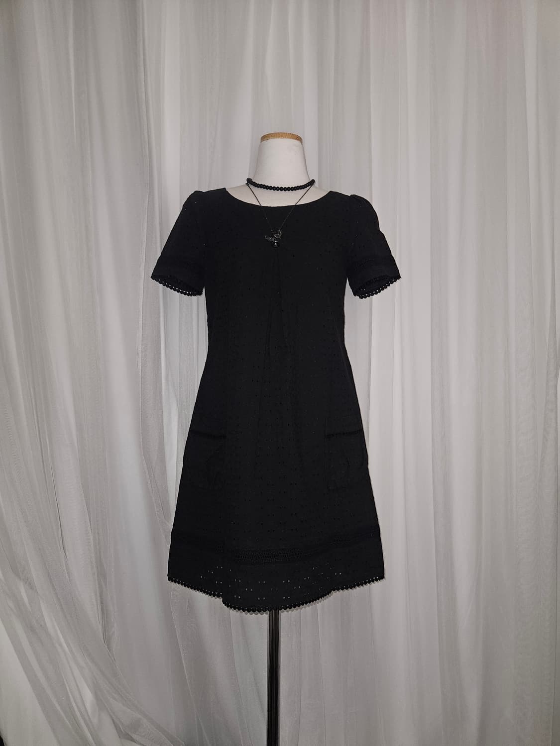 emilyan 공겜여주 펀칭레이스 히메 블랙 원피스 상품이미지1