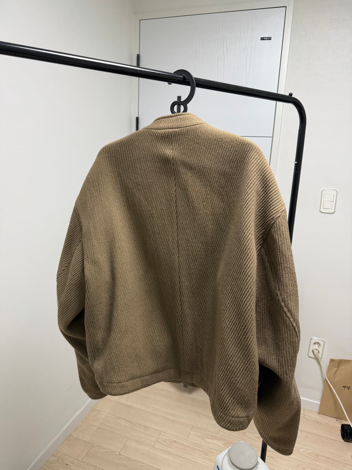 인사일런스 자켓 상품이미지2