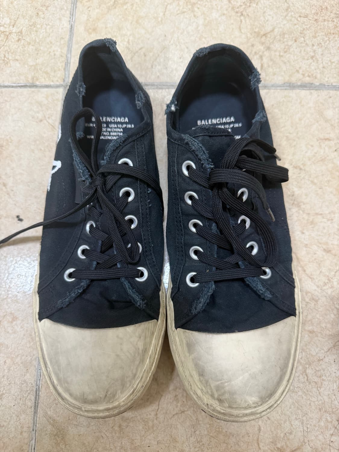 발렌시아가 스니커즈 파리스 43 상품이미지1