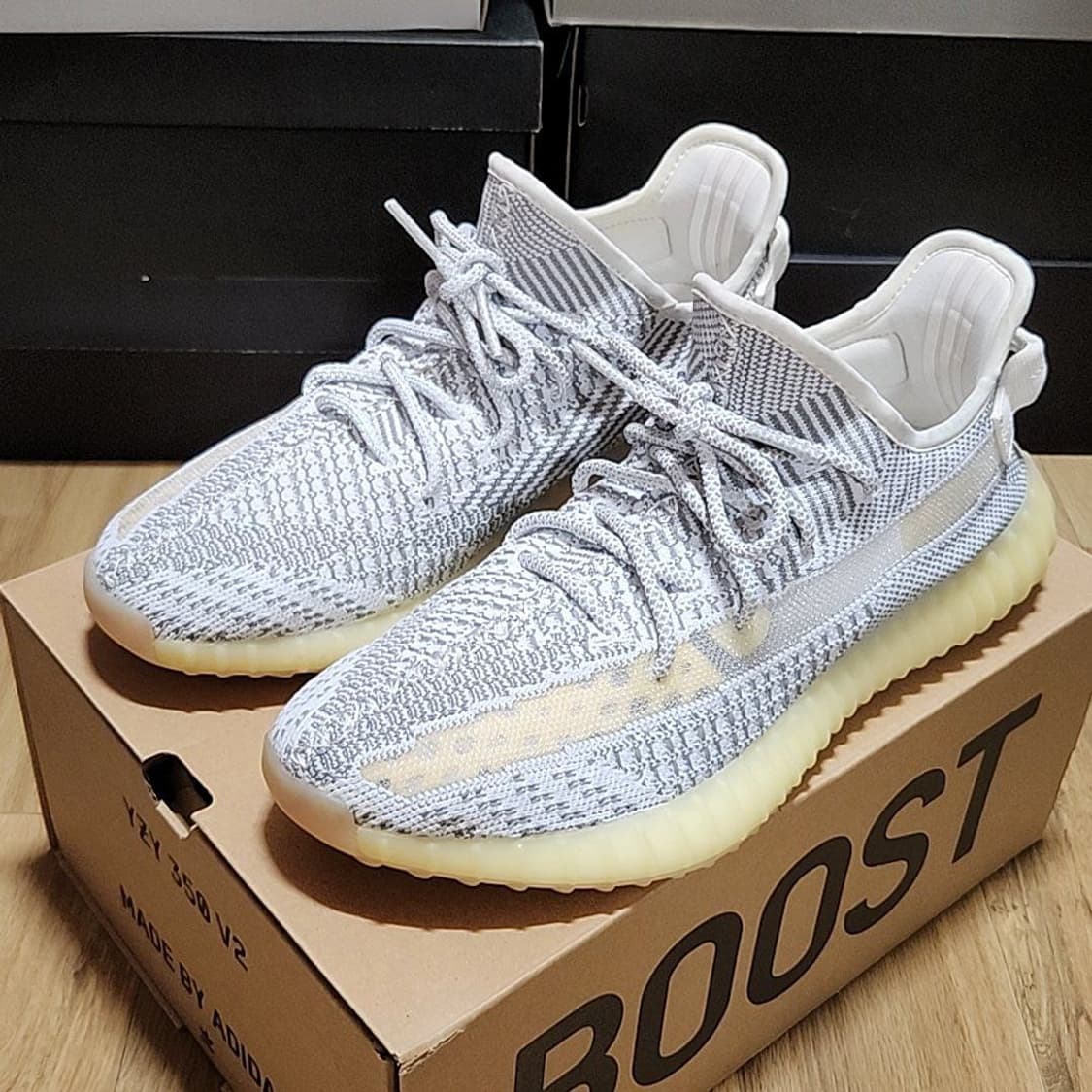 아디다스 285 이지부스트 스태틱 350 상품이미지1